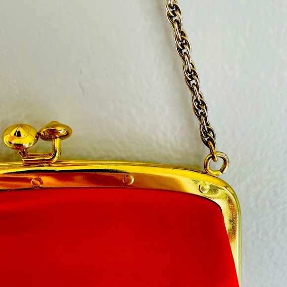 1971 Vintage Satin Clutch - Picture 3 of 4